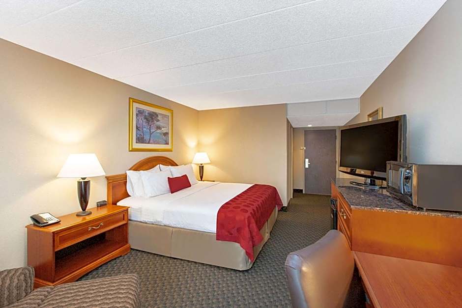 Ramada by Wyndham Midtown Grand Island
