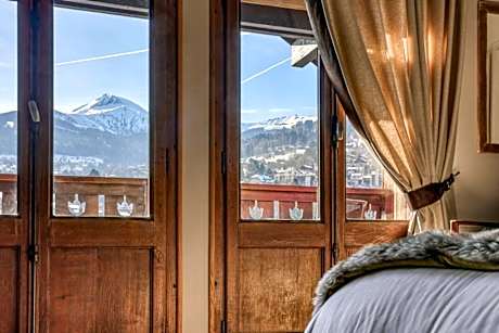 Junior Suite with Mountain View