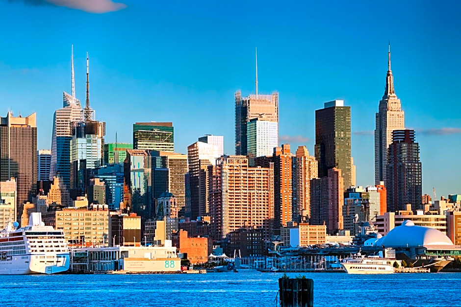 The Skyline Hotel New York