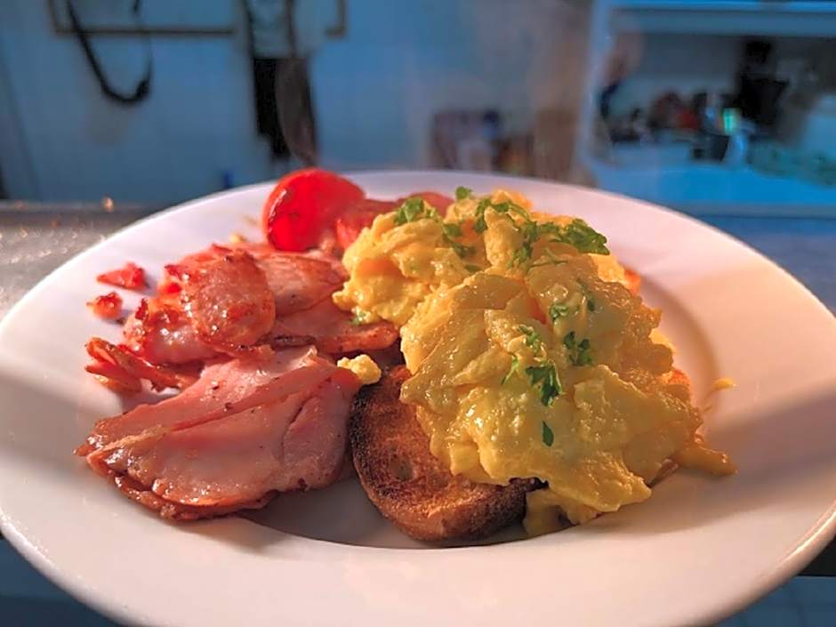 Riverbank Park MOTEL