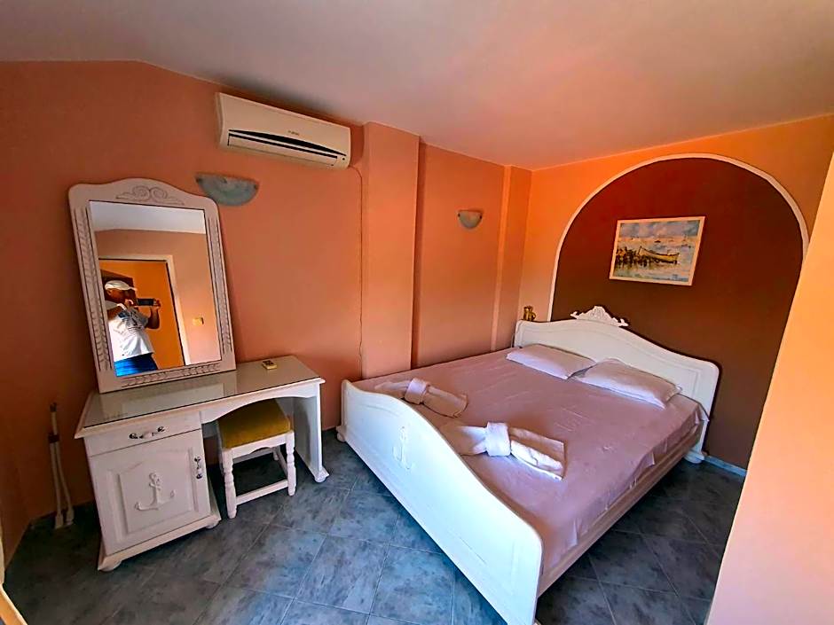 Family Hotel Paros 2