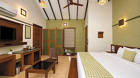 Superior Villa - Forest Ambience, Balcony, Bathtub, King Bed