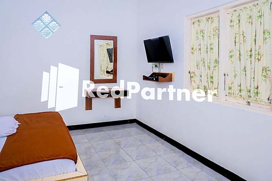Villa Ikhbar Ciletuh RedPartner