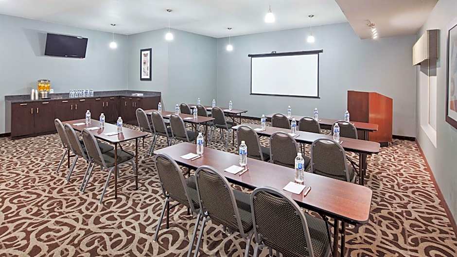 Best Western Plus Austin Airport Inn & Suites