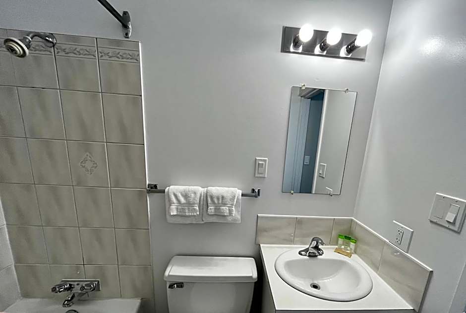 Anavada Inn & Suites - Prince George