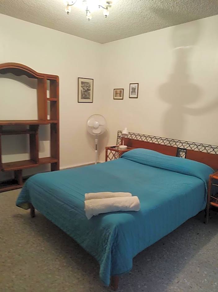 Gal - Habitaciones Confortables