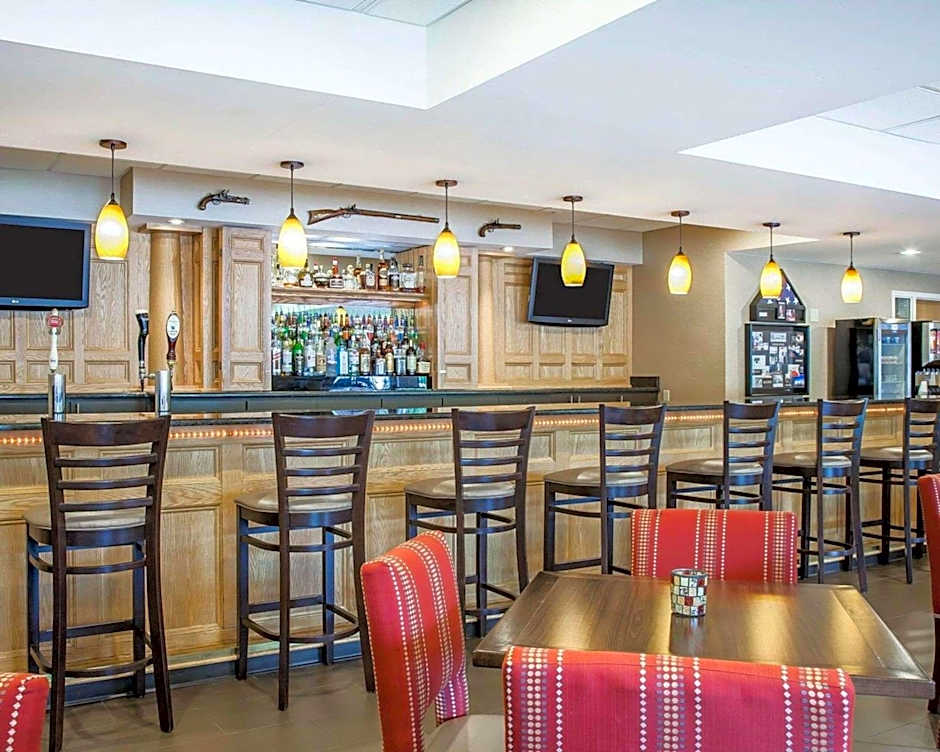 Comfort Inn & Suites Sturbridge-Brimfield