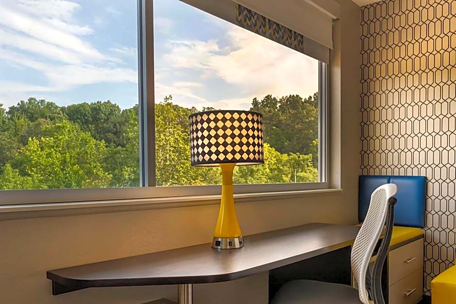 GLo Best Western Asheville-Blue Ridge Parkway