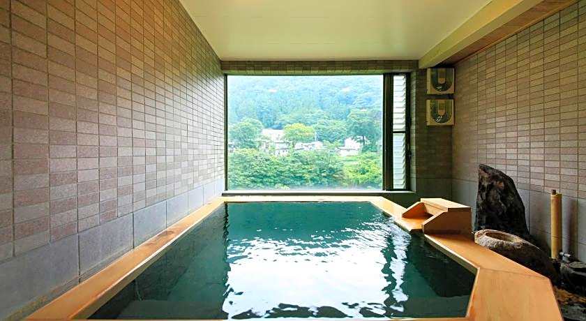 MICASA (Minakami Hot Spring Ryokan)