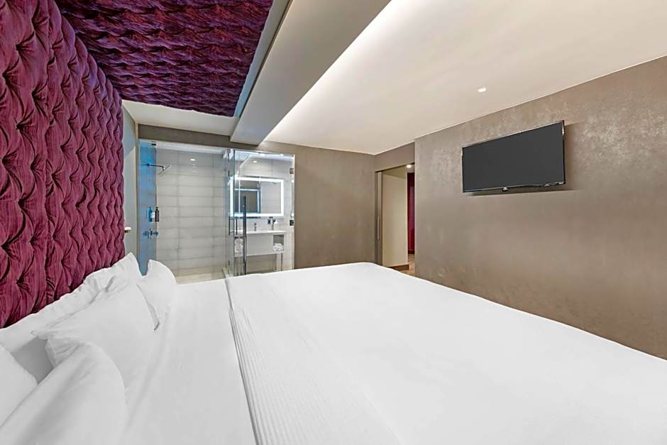 BLVD Hotel and Studios Universal-Hollywood, an Ascend Collection Hotel