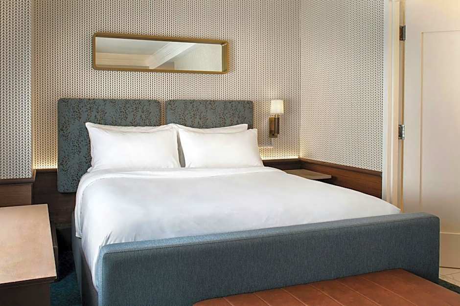 Hotel Cleveland Autograph Collection