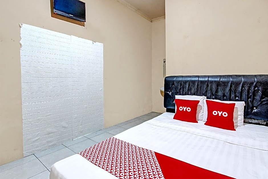 OYO 92459 Cahyo Kost 2