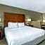 Comfort Inn & Suites East Moline near I-80