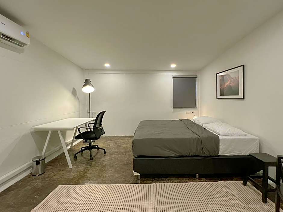 Chatel Samyan - Self check-in