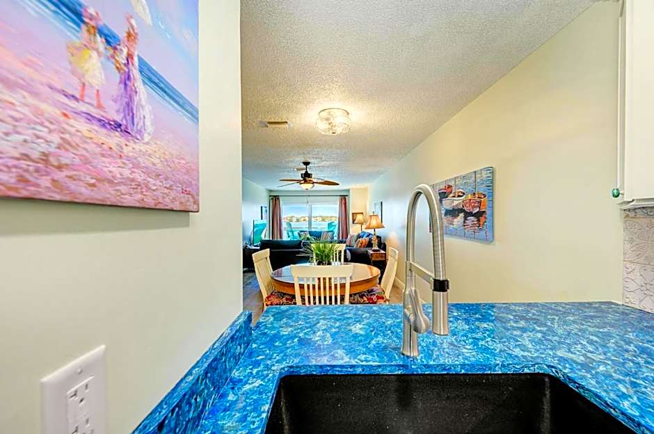 Anna Maria Island Beach Palms 5B