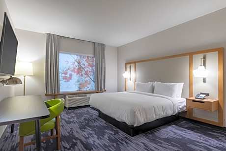 Guest room with 1 King