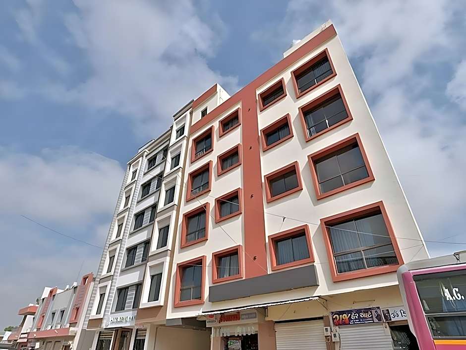 Photo 1 of 24 of Hotel Kuber Dwarka