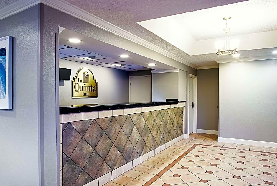 La Quinta Inn & Suites by Wyndham West Palm Beach - Florida Turn