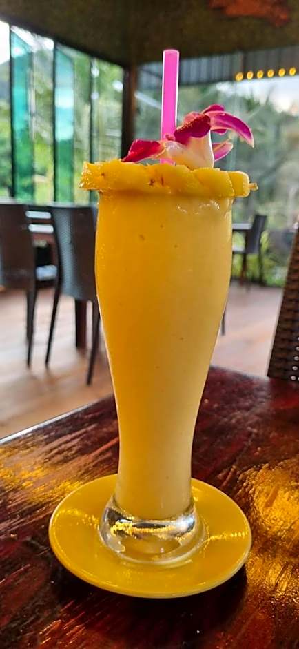 Khao Sok Royal Bamboo Hostel