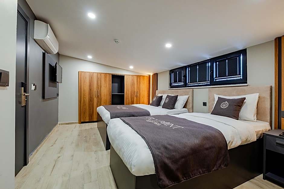 Fly Point Airport Hotel