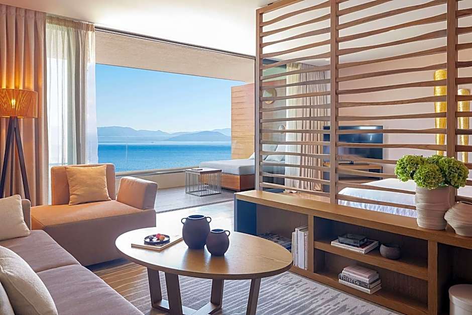 Foto 1 dari 4 — Junior Suite, Sea View