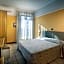 Hotel Salus