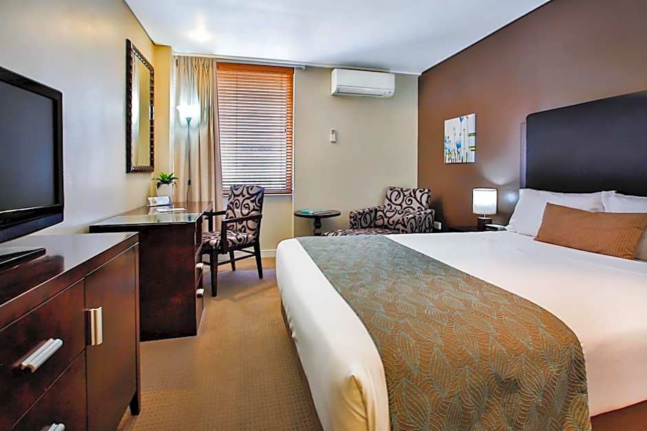 Madison Plaza Townsville