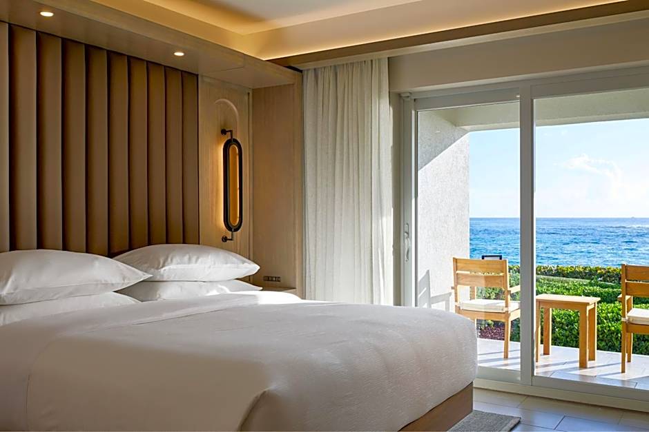 Photo 1 of 11 of Deluxe 1 King Bed with Sofabed, Ocean front, Balcony