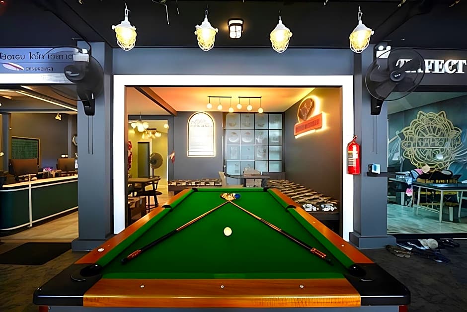 KOKO Party Hostel