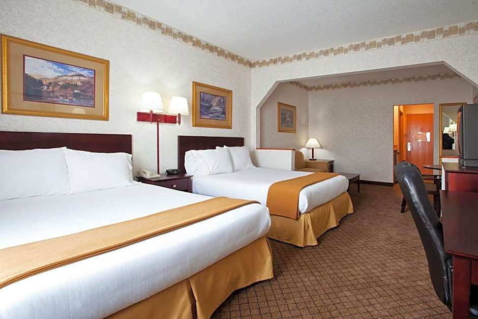 Holiday Inn Express Hotel & Suites Hiawassee By IHG