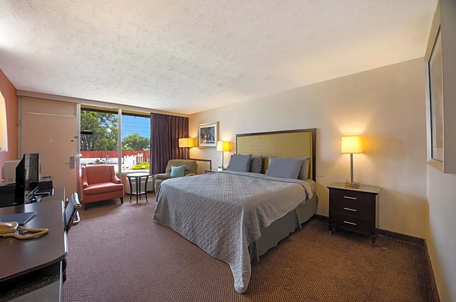 Travelodge by Wyndham Oakley