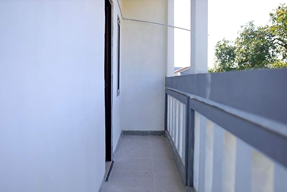 Urbanview Hotel Eropa Maros near Sultan Hasanuddin Airport by RedDoorz