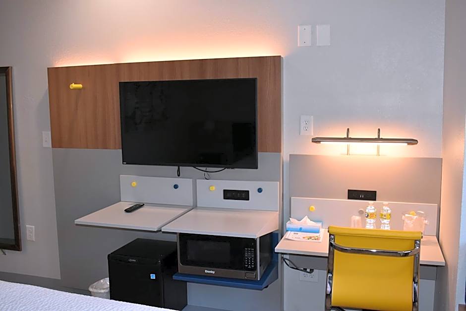 Microtel Inn & Suites by Wyndham Stockbridge/Atlanta I-75