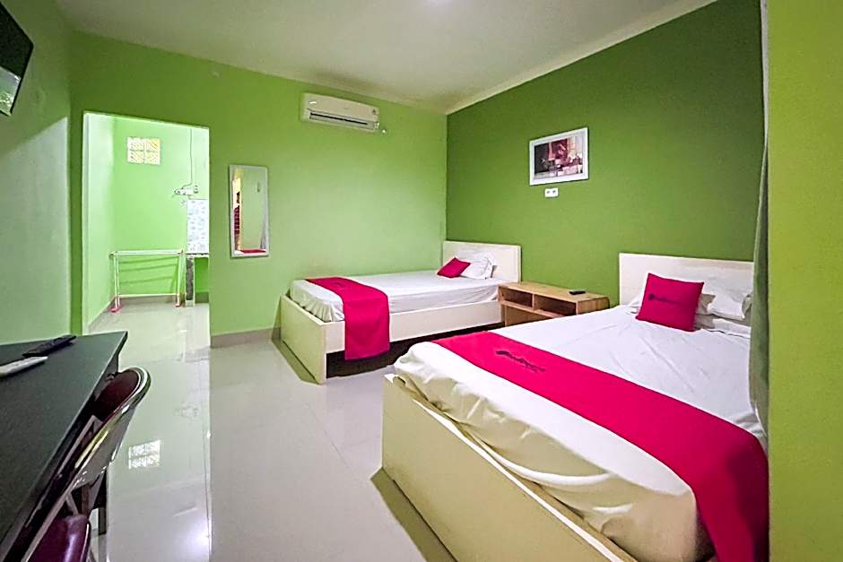 RedDoorz Syariah Near SMA N 6 Palembang