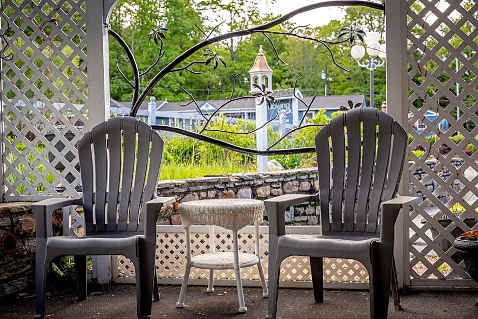 Azalea Garden Inn
