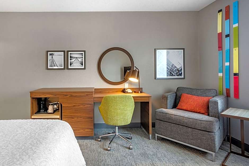 Hampton Inn By Hilton And Suites Edmonton West