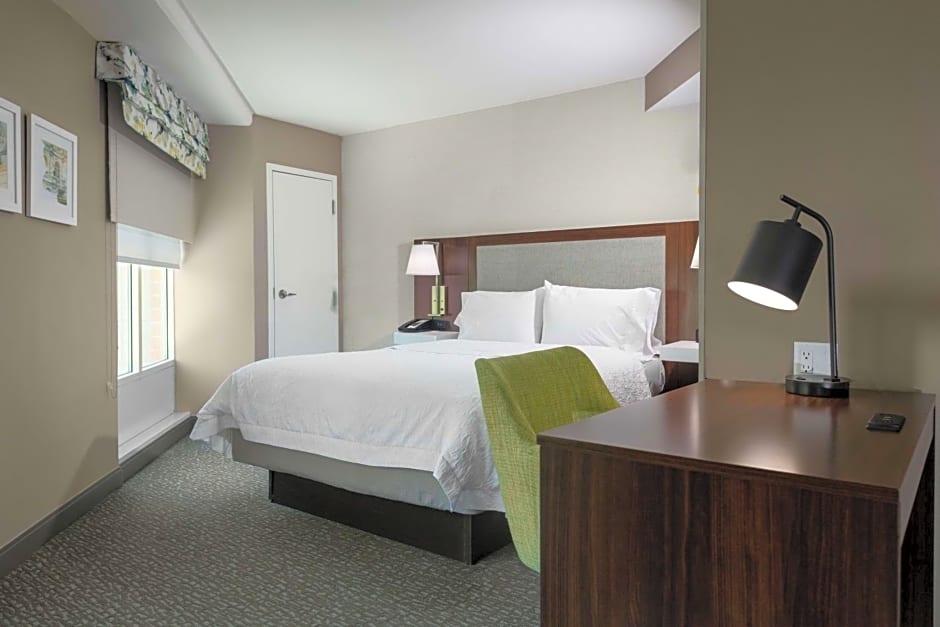 Hampton Inn By Hilton & Suites Arlington Crystal City DCA