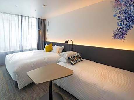 Deluxe Double Room for 3 People - Non-Smoking