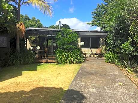 Estuary Retreat Whangamata