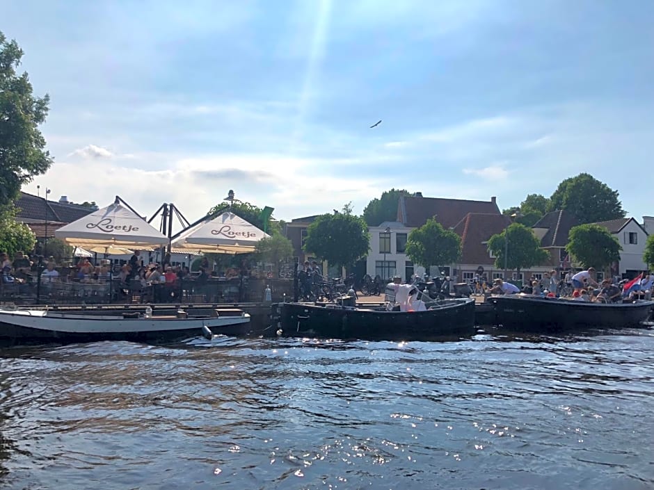 HUISJES AAN DE AMSTEL - Your home away from home