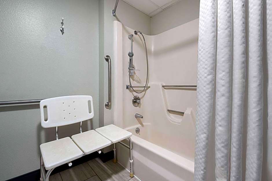 Super 8 by Wyndham Columbus