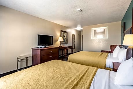 Queen Room with Two Queen Beds - Non-Smoking