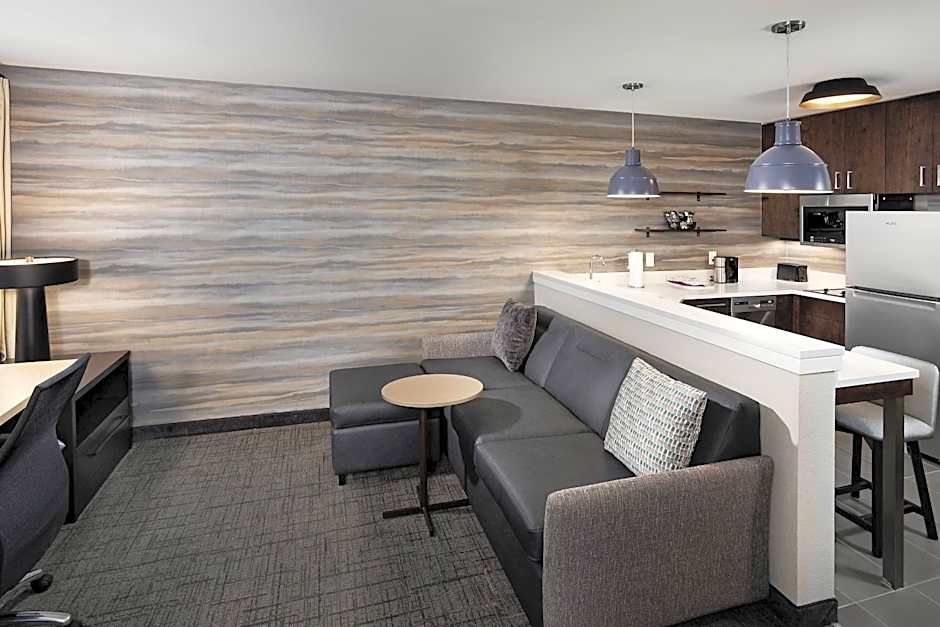 Residence Inn by Marriott Milwaukee Brookfield