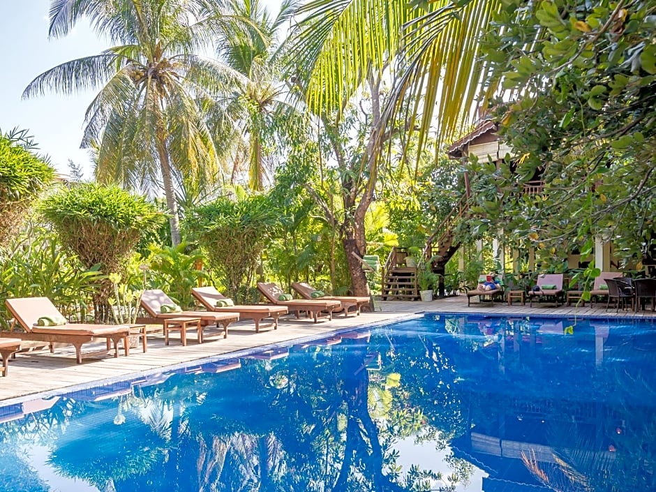 Sambor Village Hotel