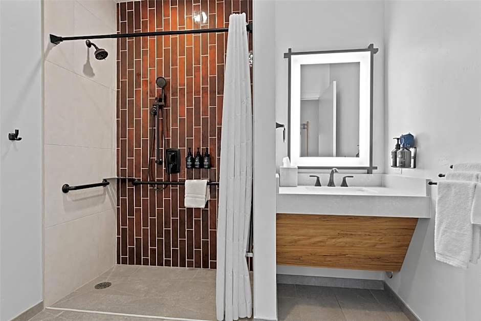 Hotel De Novo, Tapestry Collection by Hilton