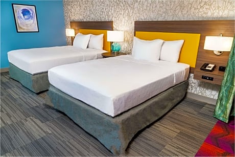 2Qn Mobilty/Hearing Access Ri Shwr Studio Ns