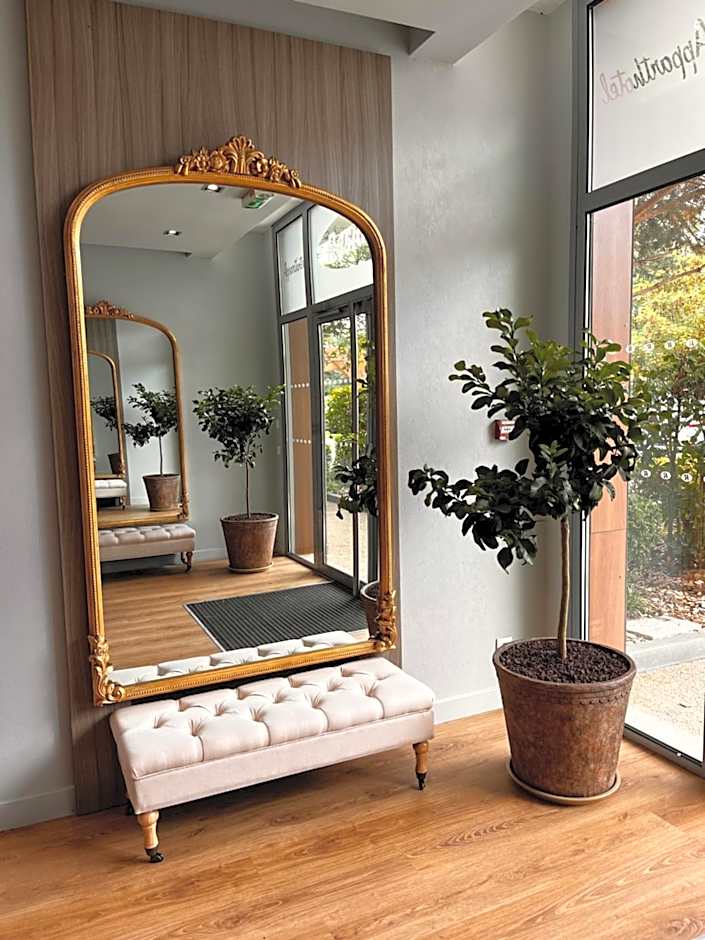 Residhome Paris-Guyancourt