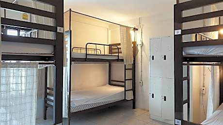 1 Person in 6-Bed Dormitory - Female Only