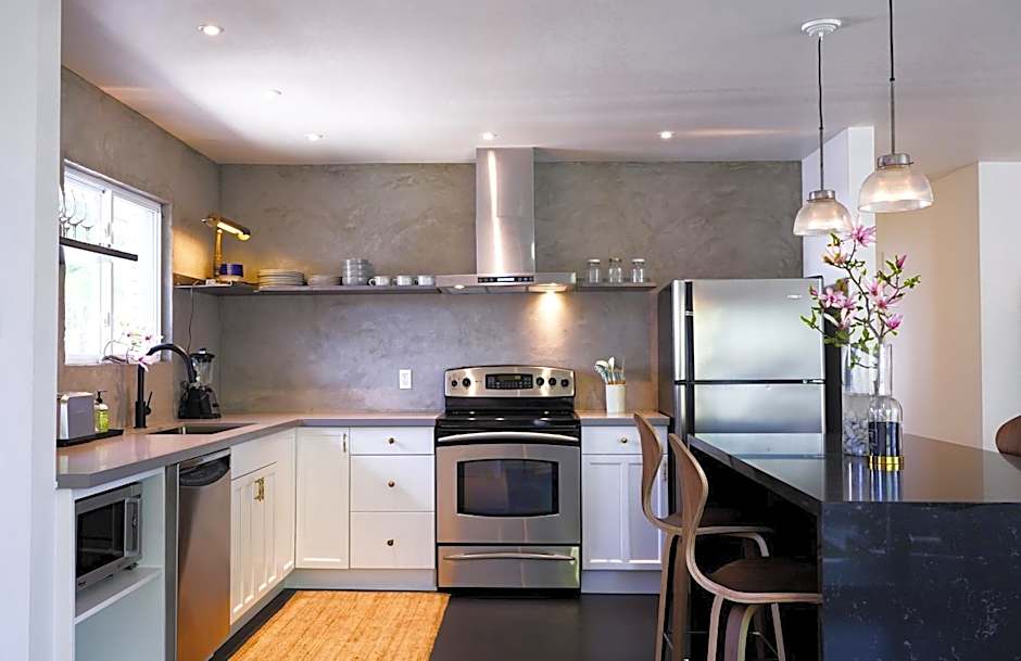 The Lakeside Prince Edward County