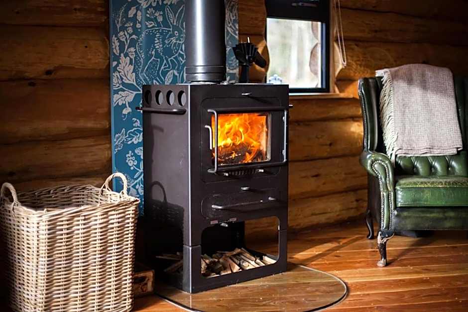 Coed y Marchog Woodland Retreat